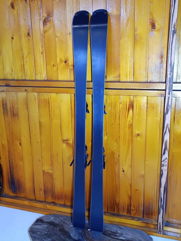 LYŽE ELAN CARVE X 152CM